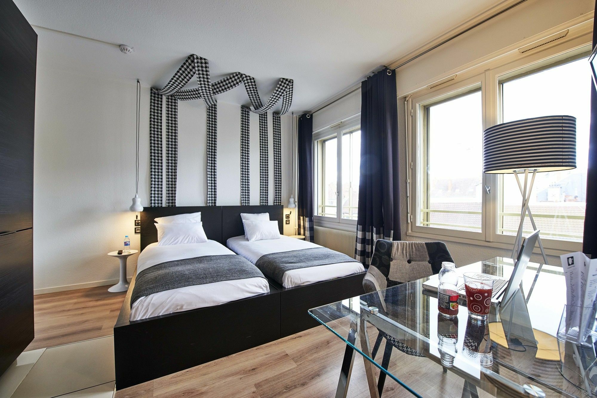 L'Aparthotel Lhl Dijon Bagian luar foto